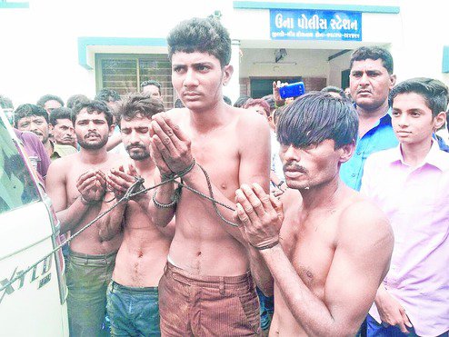 dalits2