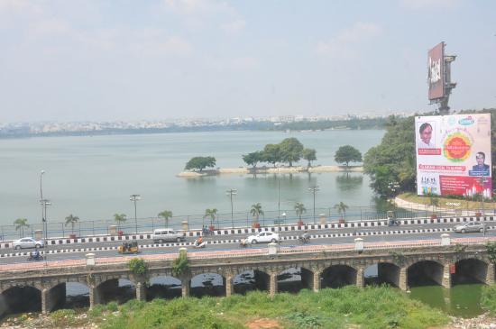 Tank bund