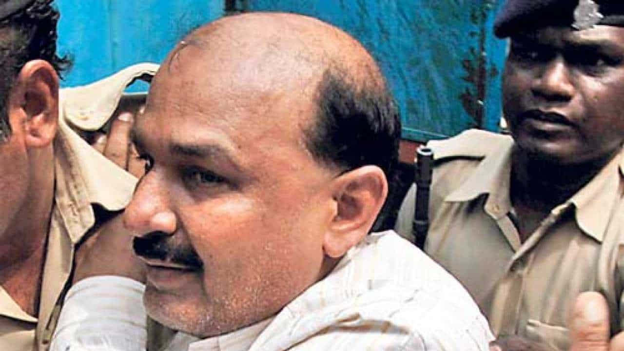 SC grants bail to Bajrangi convicted in Naroda Patiya case