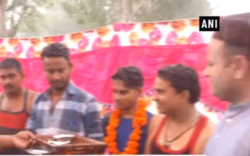 Muslims server Kheer to Amarnath Yatris in Jammu