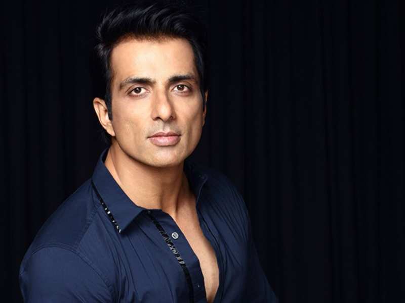 COVID-19: Sonu Sood distributes food among the underprivileged
