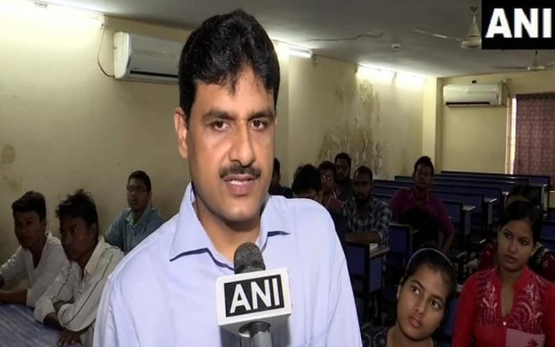 Once a tea seller, now a teacher: Ayaj help 14 to crack NEET 