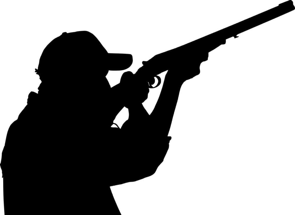 Lebanese hunter dies after shot by Syrian border guards