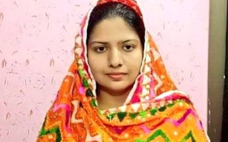 first Pakistan Hindu lady cop