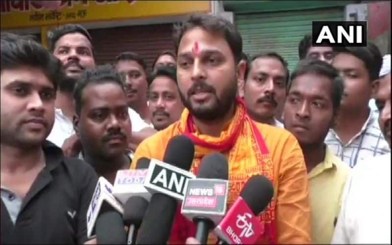 UP: BJP fields vegetable vendor's son for Ghosi by-election