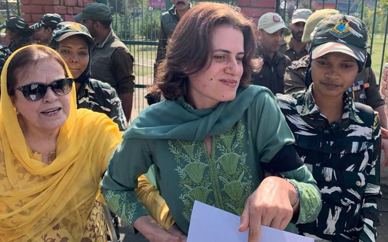 J&K: Farooq Abdullah's sister, daughter detained by police