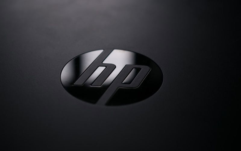 HP unveils ultralight Elite Dragonfly PC in India