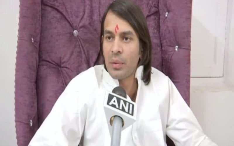 Tej Pratap Yadav spotted with a new look in Mathura