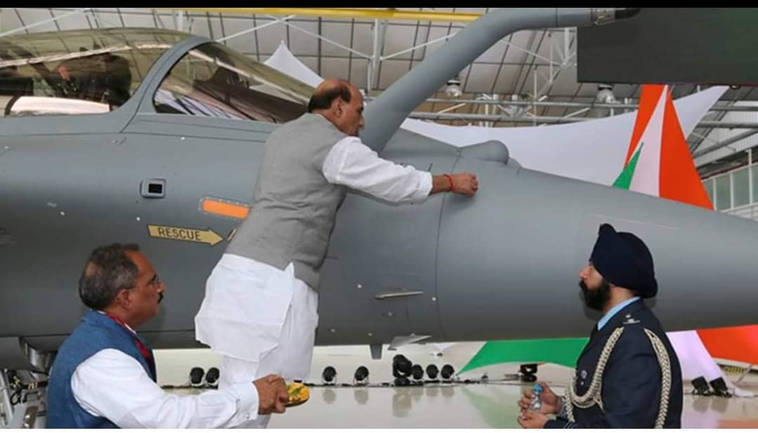 Rajnath Singh performs Shastra Puja in Paris