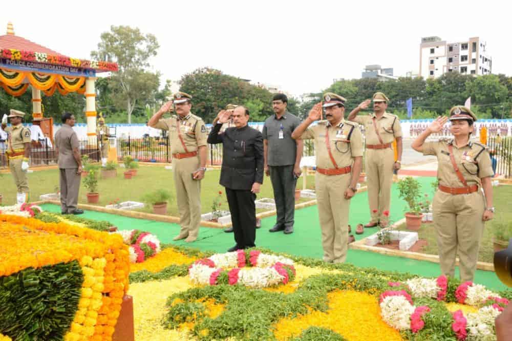 Mahmood Ali pays homage to police martyrs in Hyderabad