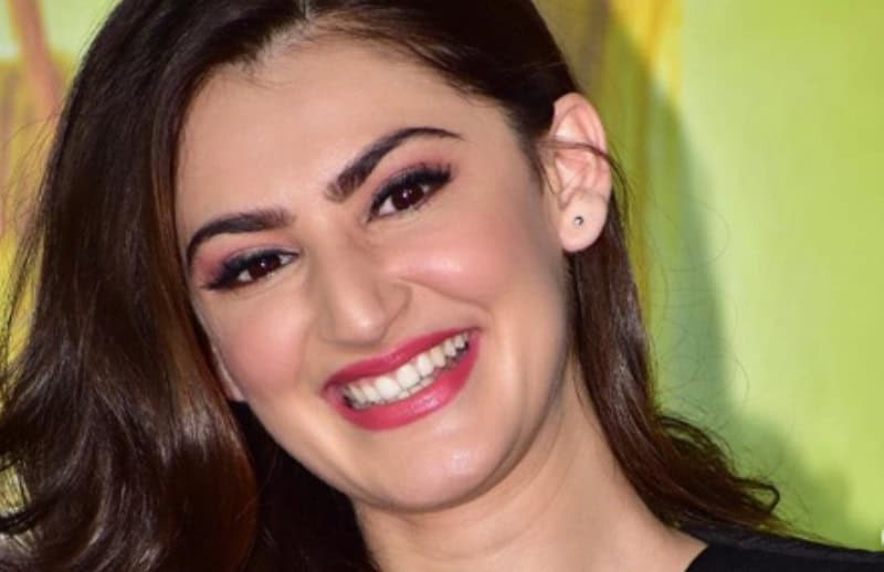 Shivaleeka Oberoi signs her 2nd film ahead of debut