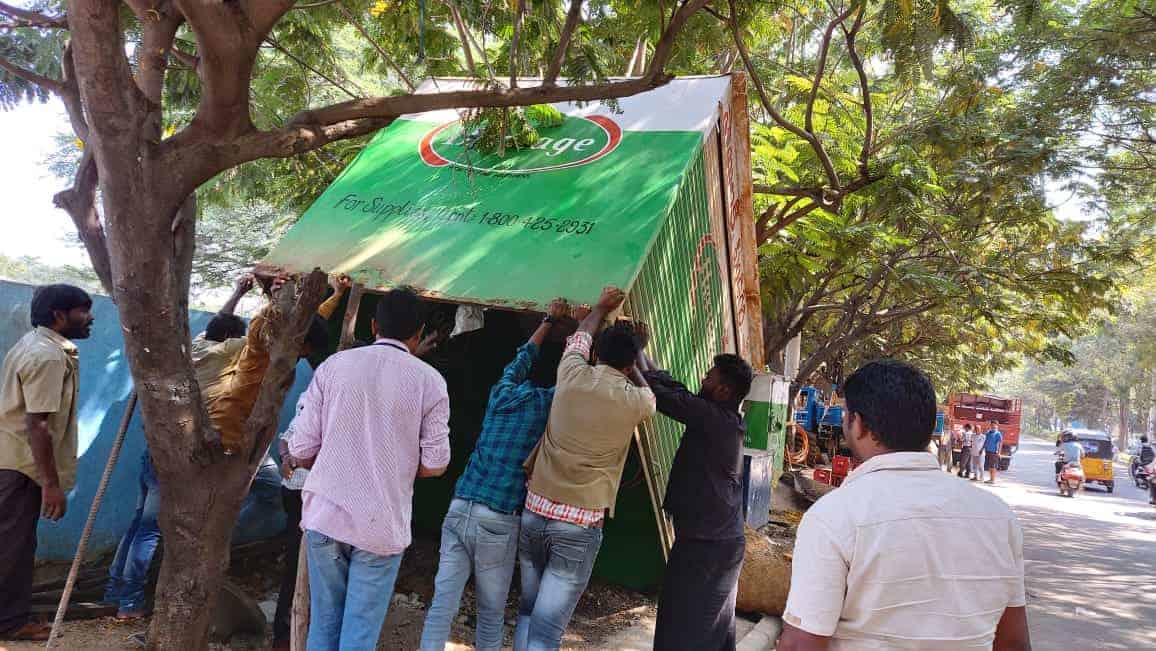 GHMC officials remove encroachments at KPHB colony in Hyderabad