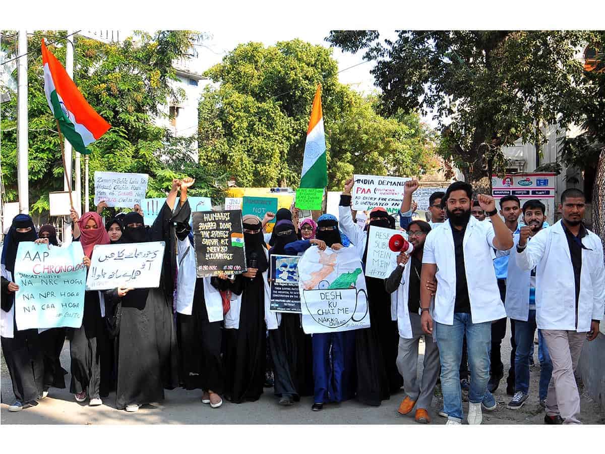 Doctors and Medicos of Unani Hospital Protest March against CAA-NRC and NPR