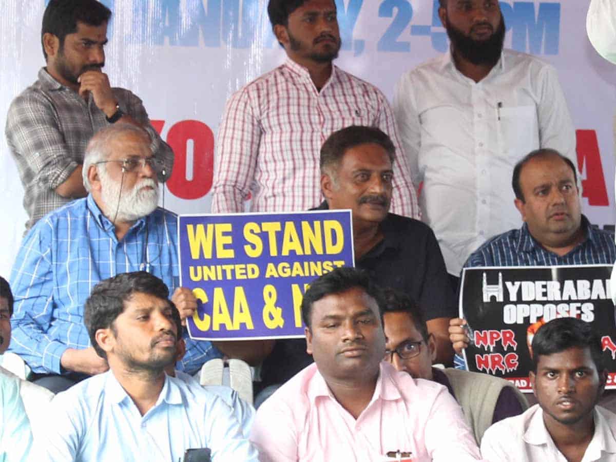 Prakash Raj in a public meeting at Dharna Chowk