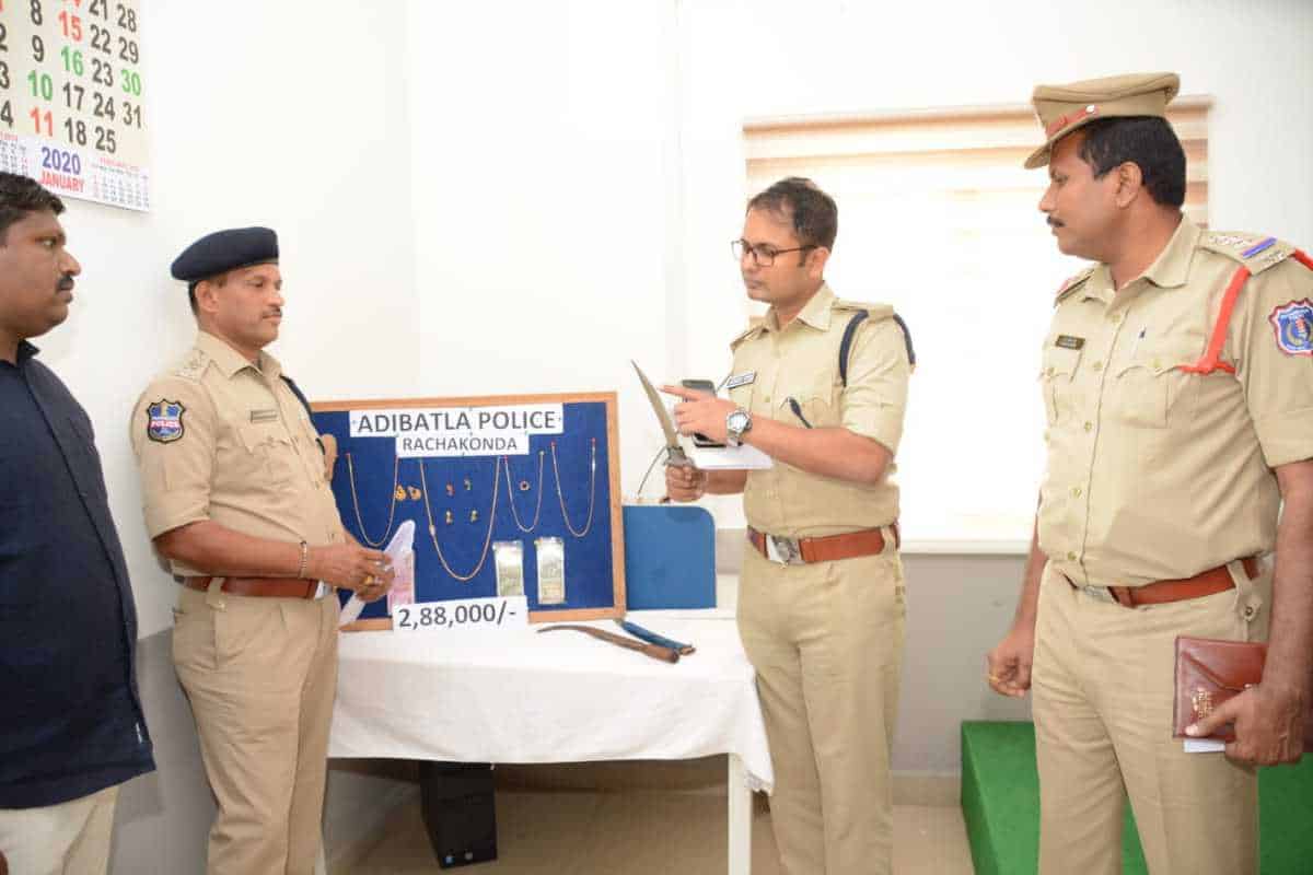 Hyderabad: Husband arrested for stealing wife’s gold ornaments