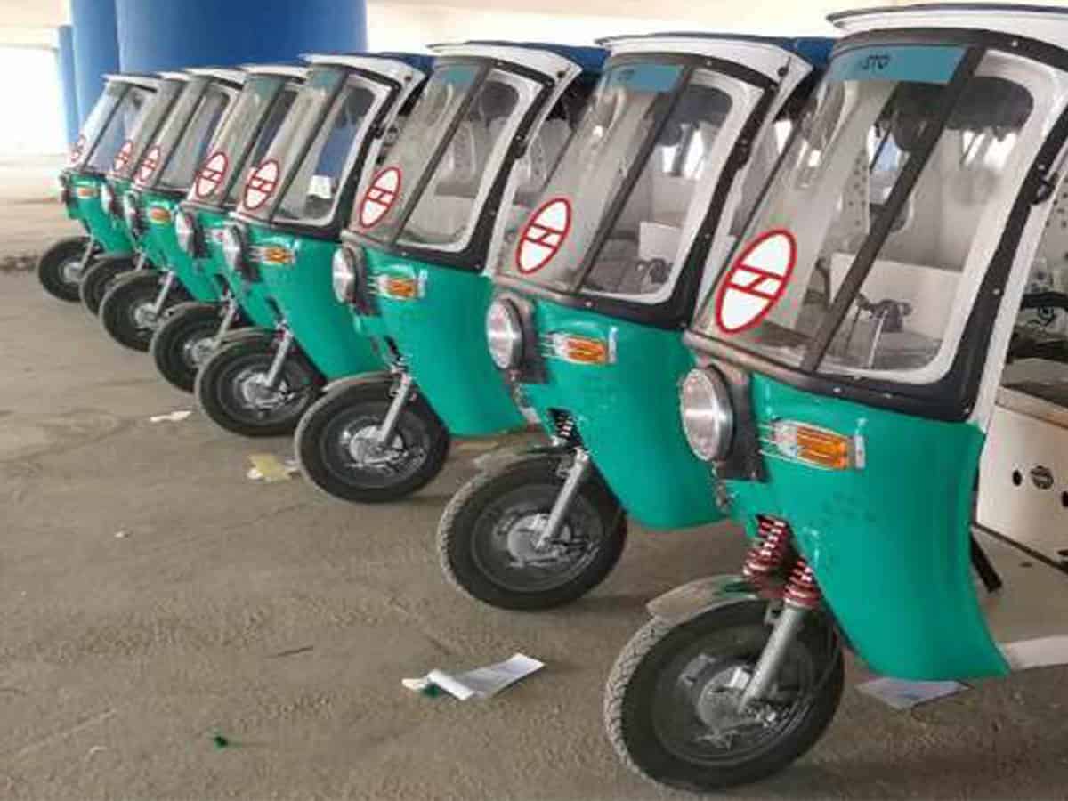 Hyd e-rikshaws for Delhi metro rail passengers