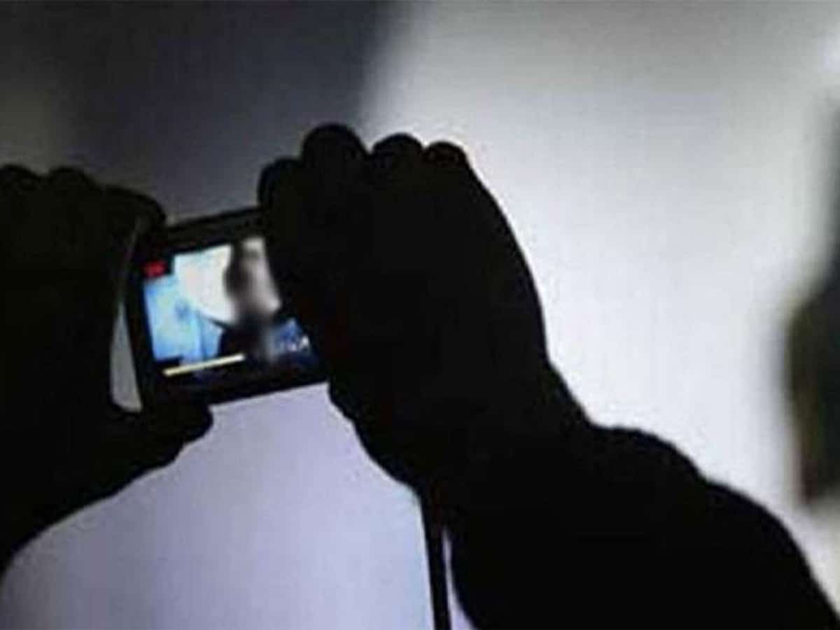 Hyderabad: Bar waiter arrested for harassing girl over WhatsApp