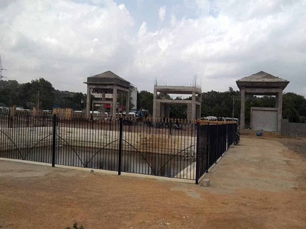 Activist Sarwath at war with Govt over lake encroachment