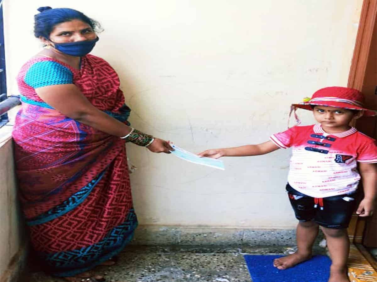 5-year-old girl donates ration to needy for her birthday