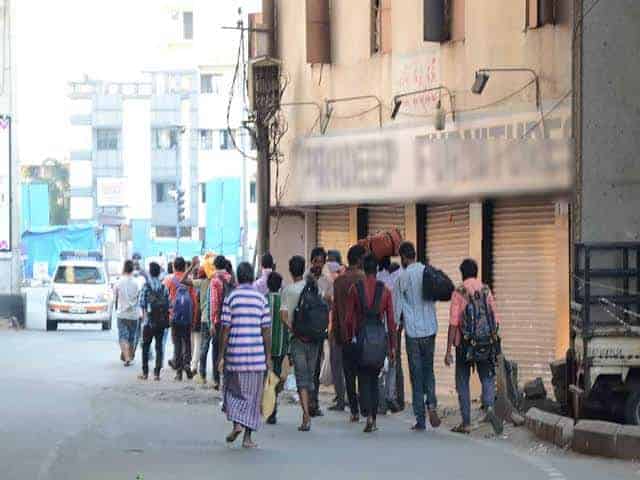 Govt distribute 3260 kg rice, Rs 13.5 lakh among migrant workers till now