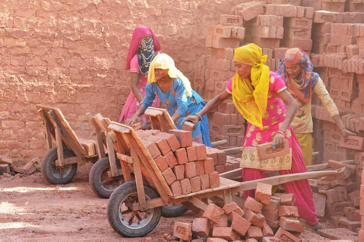 Welfare Party of India condemns rolling back of labour laws