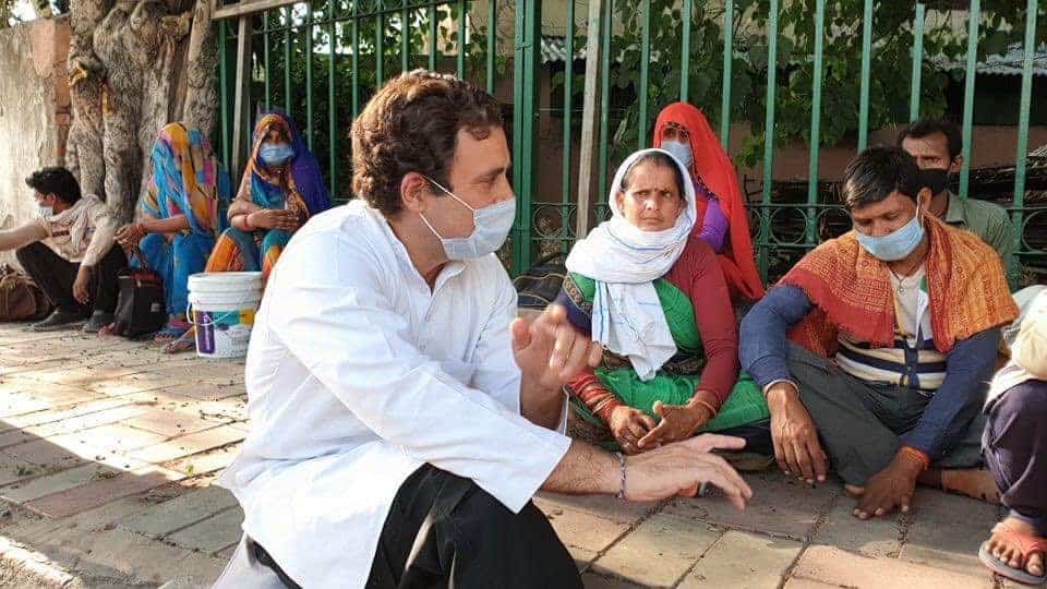 Congress chief Rahul Gandhi meet migrants