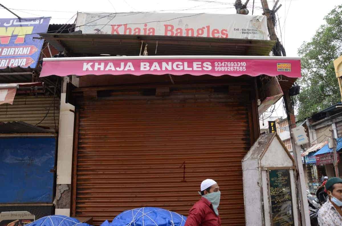 Hyderabad: Most of shops at Charminar remain closed