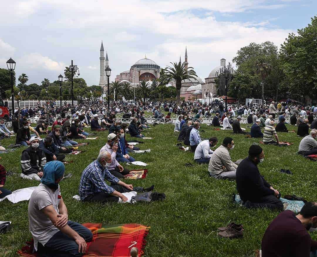 Mass  Friday prayers in Turkey for the first time since March 16