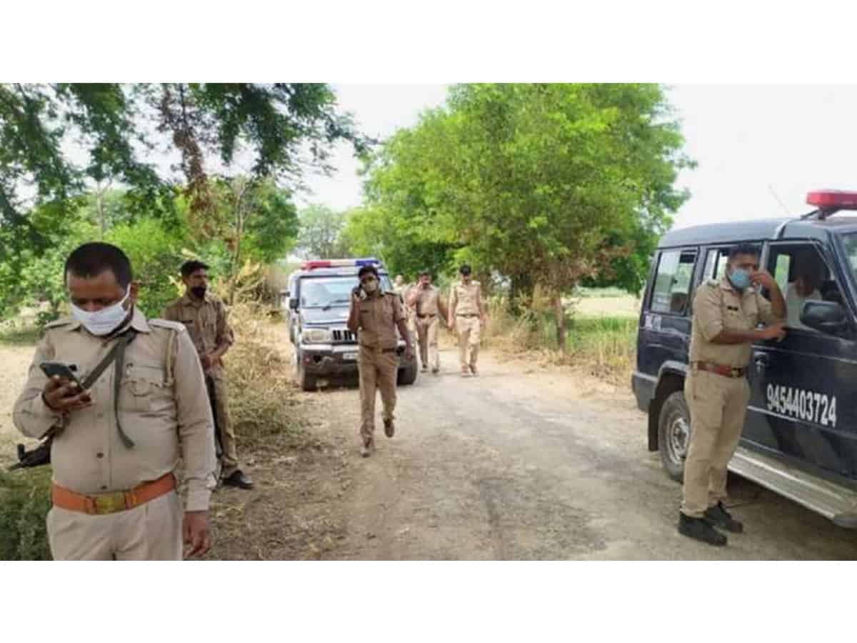 SHO, another policeman arrested for tipping off Dubey