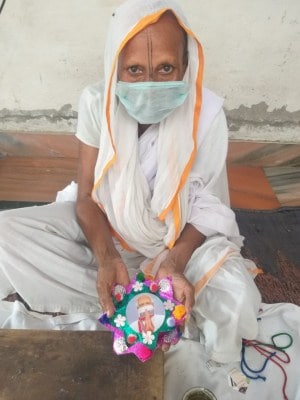 Vrindavan widows to send special masks,rakhis to 'Modi bhaiyya' (Ld)