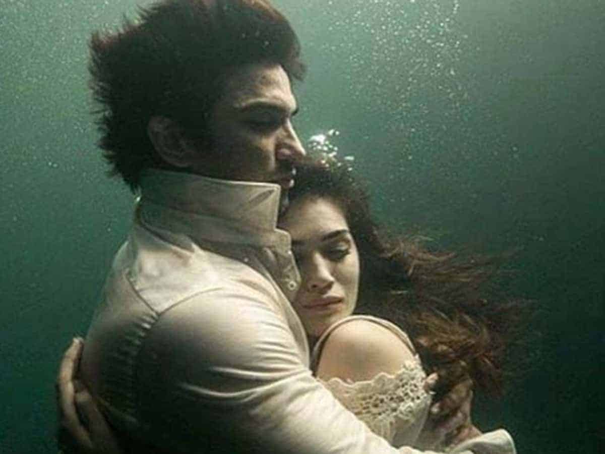 Kriti Sanon pens emotional note for Sushant post 'Dil Bechara' release