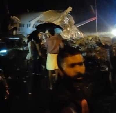 AI Express aircraft skids off runaway in Kozhikode, rescue ops on
