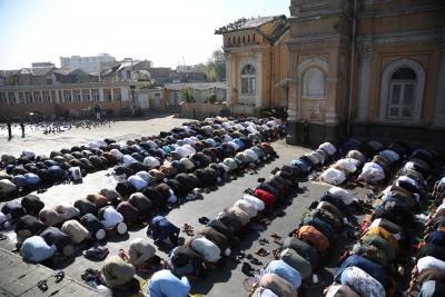 Afghans celebrate Eid amid ceasefire