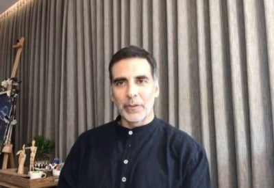 Akshay Kumar donates Rs 1 crore for Assam flood relief (Ld)