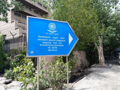 Degrees won't be recognised if no exams are held: UGC tells SC (Ld)