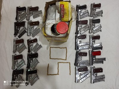 Delhi Police nab arms supplier, recover tin full of pistols
