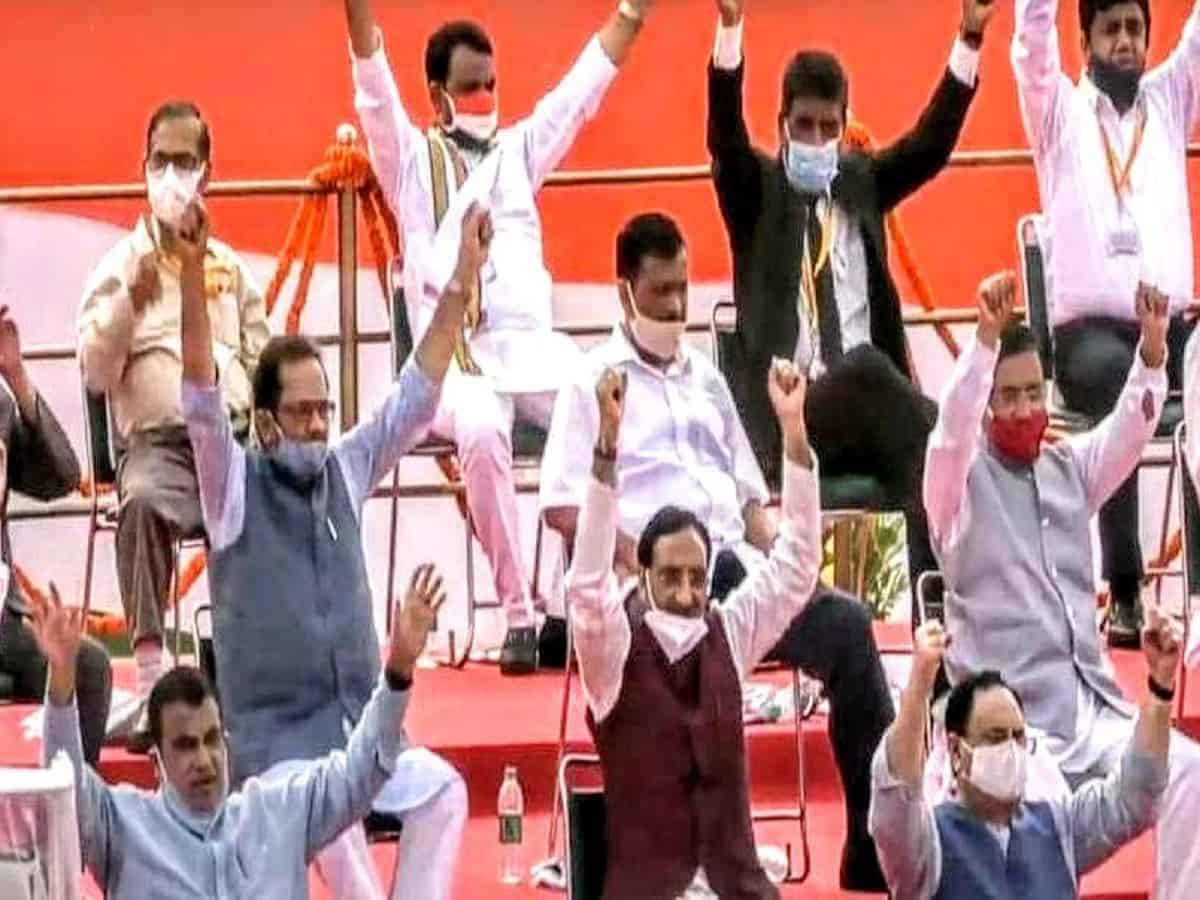 Arvind Kejriwal refuses to chant Vande Mataram.