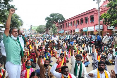 Farmers still await reopening of B'luru's Kalasipalyam, KR Markets