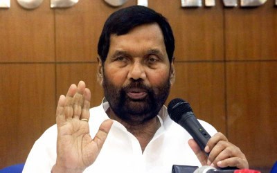 File complaint if any info missing on product package: Paswan
