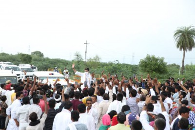 Humbled by rousing welcome when not even part of govt: Pilot