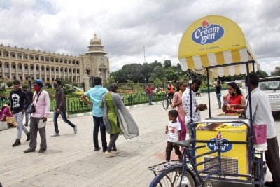 Karnataka ends Sunday lockdown, night curfew amid Covid blues