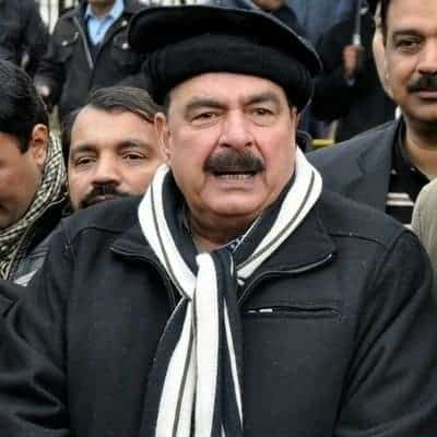 Pak minister threatens India with nuclear war which won't harm Muslims
