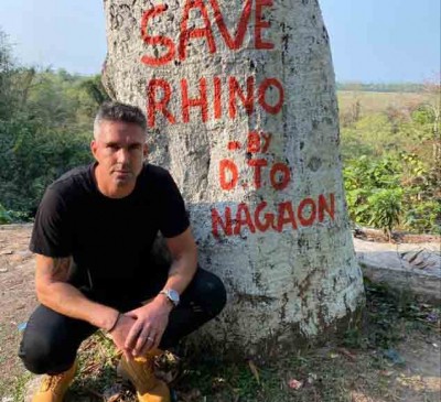 Pietersen shares cozy Sunday picture by fireplace on social media