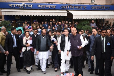 Rahul upset with in-Congress feud; leaders urged to desist