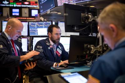 US stocks end mixed as investors focus on COVID-19 aid