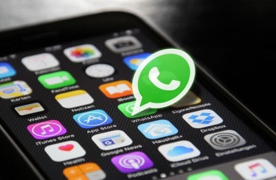 WhatsApp restores old camera shortcut in latest Beta update