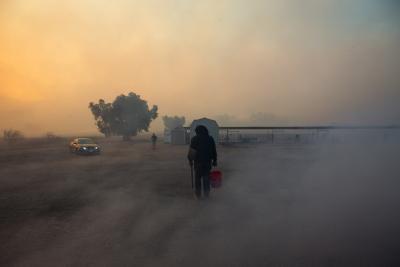 Wildfire in Colorado threatens popular tourist spot