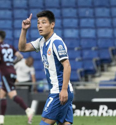 Wu Lei signs new contract with Espanyol