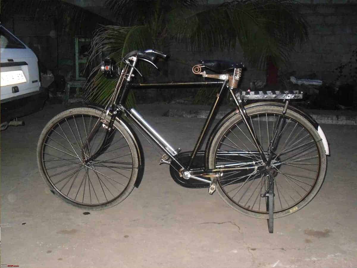 MP man cycles 105 km to ferry son to Class 10 exam centre
