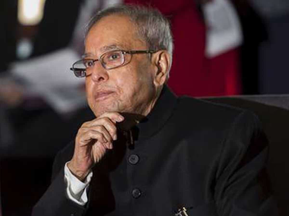 Pranab Mukherjee develops lung infection, health declines: Army Hospital